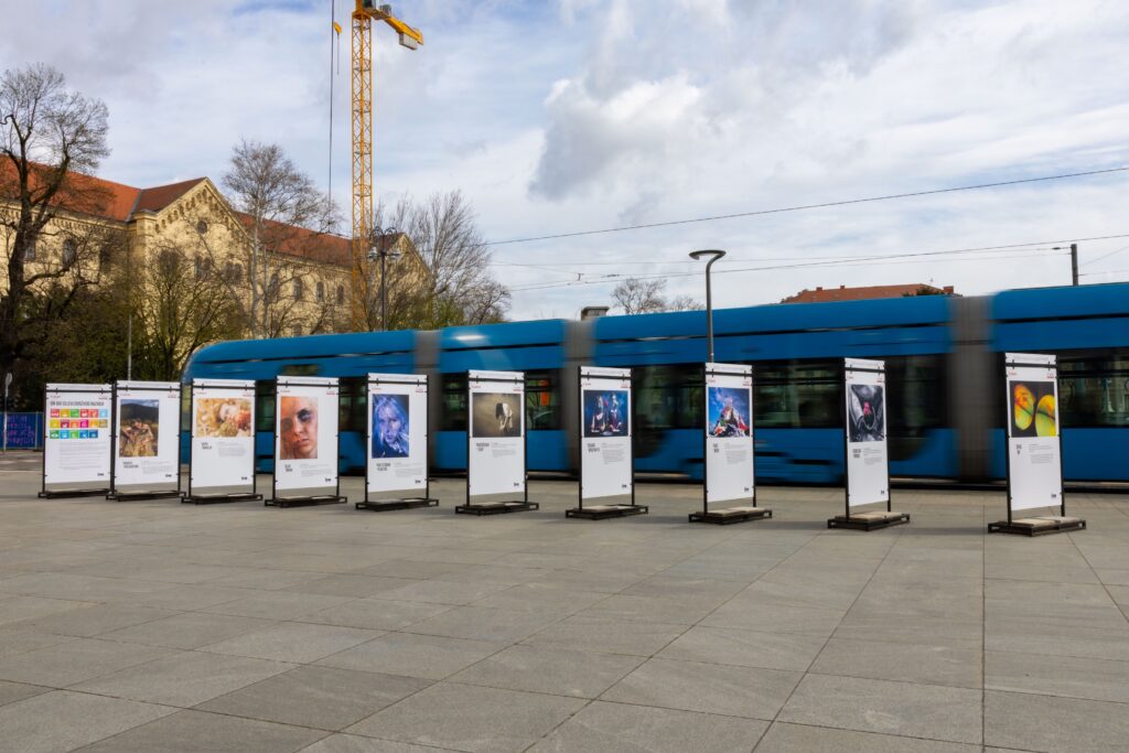 Učenici ŠPUD-a predstavljaju izložbu „Održivi razvoj kroz pogled mladih“