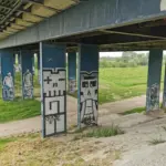 Grafiti ispod Mosta slobode u Zagrebu.